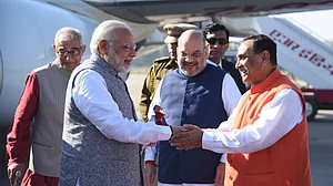 Vijay Rupani takes oath as Gujarat CM