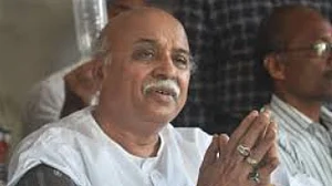 Only Togadia can tell who is behind “plot” to kill him: Vaidya Mumbai