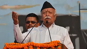 Rahul demands apology from Bhagwat for “disrespecting martyrs and Army”