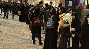 Iranians queueing up for Amirkhani’s new book raises hope for book lovers