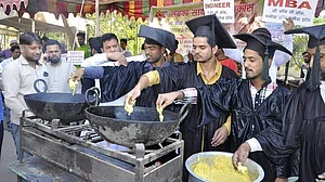 Instead of pakoda talk, PM Modi should  see the data—India now has the largest number of unemployed