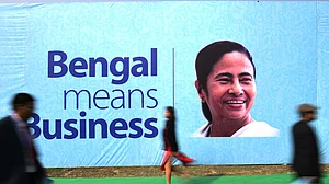 2019 polls to be “very interesting” says Mamata; meets Pawar, Shiv Sena, Opposition MPs