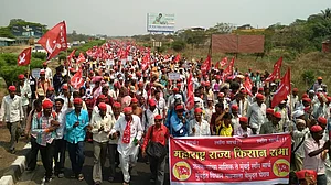 Media ignores farmers agitation in Maharashtra
