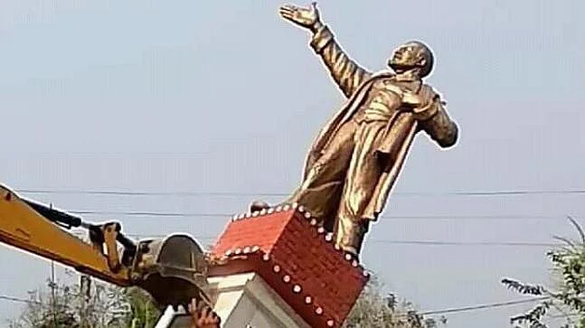Hatred for Lenin shows Hindutva gang’s hatred for our freedom struggle
