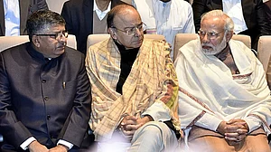 Zafar Agha on judiciary: Modi Govt has put democracy in peril