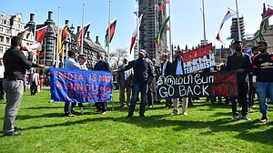 Commonwealth meet: Only leaders of subcontinent faced protests in London