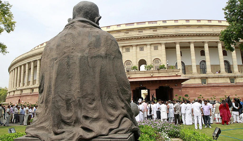 Grammar of anarchy in Parliament