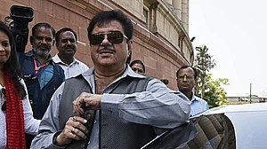 Shatrughan: Why fast when BJP disrupted Parliament for weeks, months