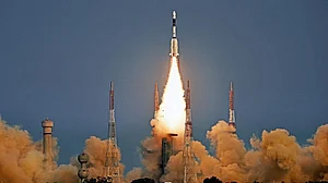 India loses contact with GSAT-6A satellite