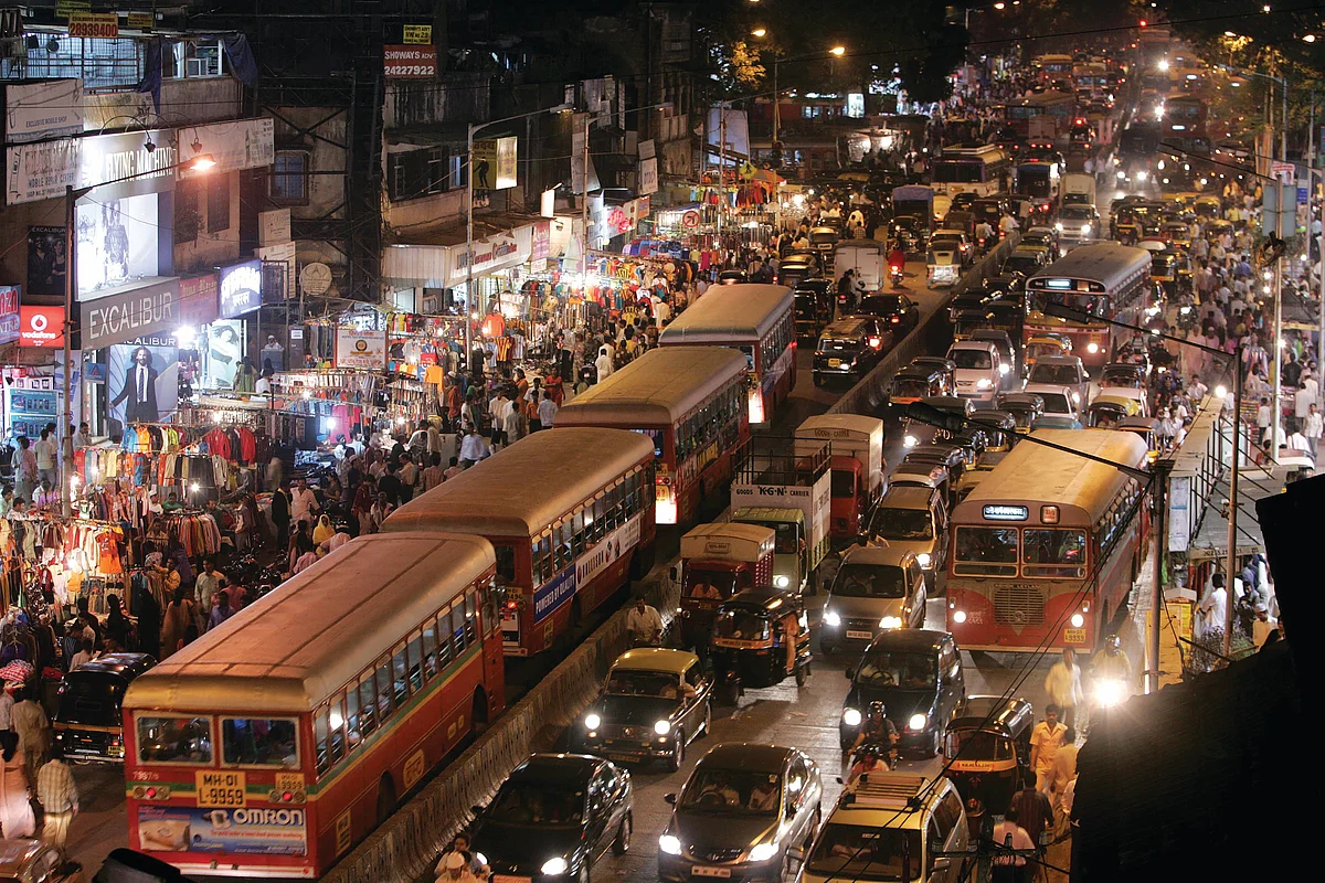 Gazing into a Mumbaikar’s invisible and private life 