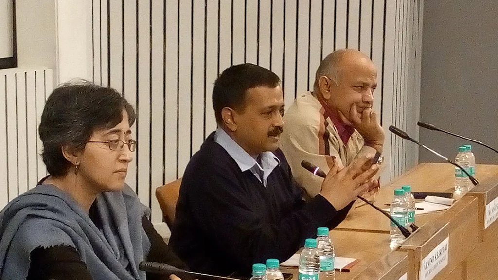 Photo courtesy: Twitter/ @AtishiMarlena