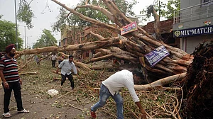 Storm kills 38 in UP, Government issues warning for another gale