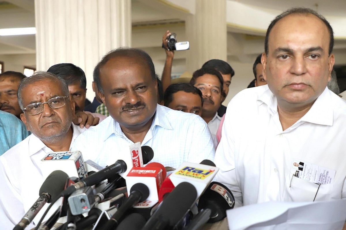 Live Results Karnataka Elections: Final results BJP 104, Congress 78, JD(S)+ 38, Others 2