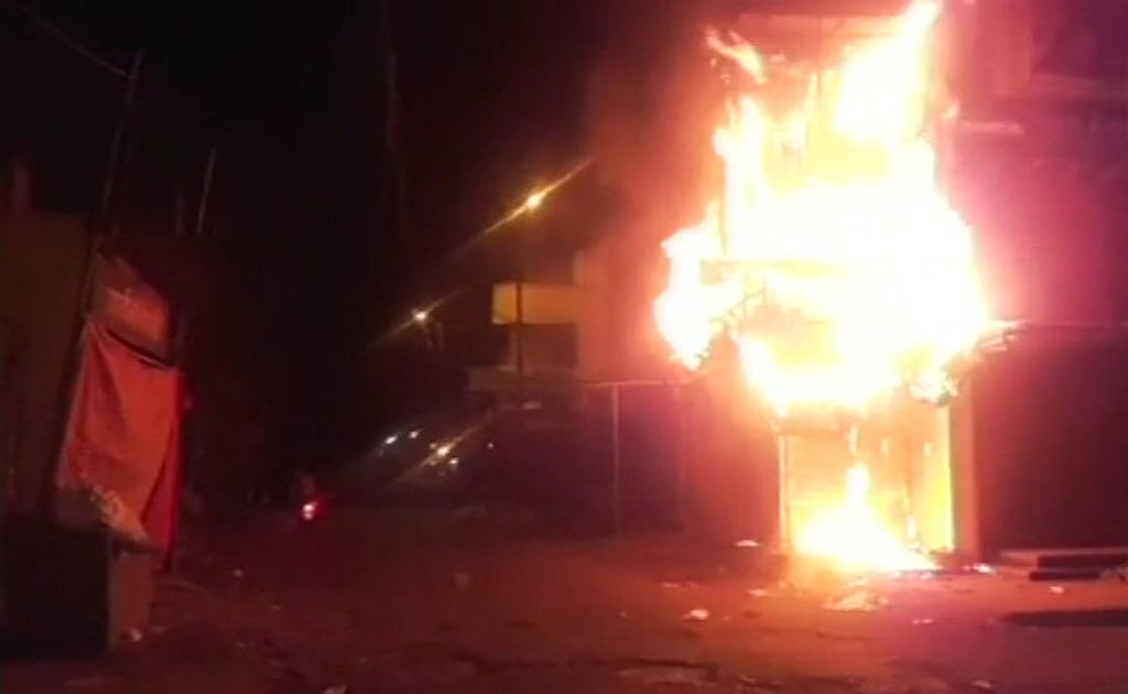 One killed, over 35 injured in communal clashes in Aurangabad