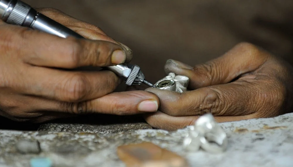 Ghosts of NiMo and DeMo are stalking Jaipur’s jewellery markets