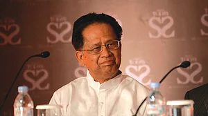 Tarun Gogoi sets on his final journey, sea of people pay tributes