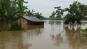 Assam floods affect over 4 lakh, situation grim