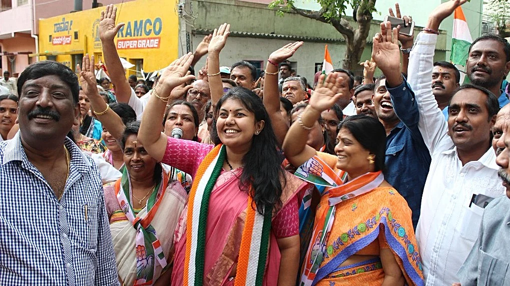 Karnataka: Congress-JD(S) alliance passes first poll test in Jayanagar