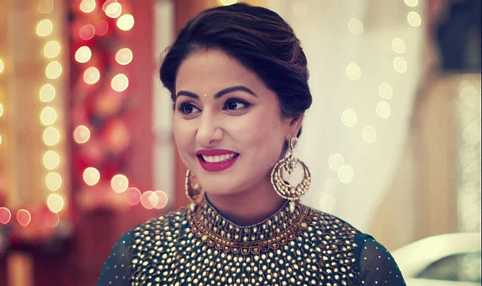 Hina Khan accused of jewellery fraud, twitterati calls her ‘chor’ 