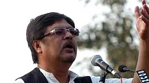 Chandan Mitra, former BJP MP, to join Mamata Banerjee?