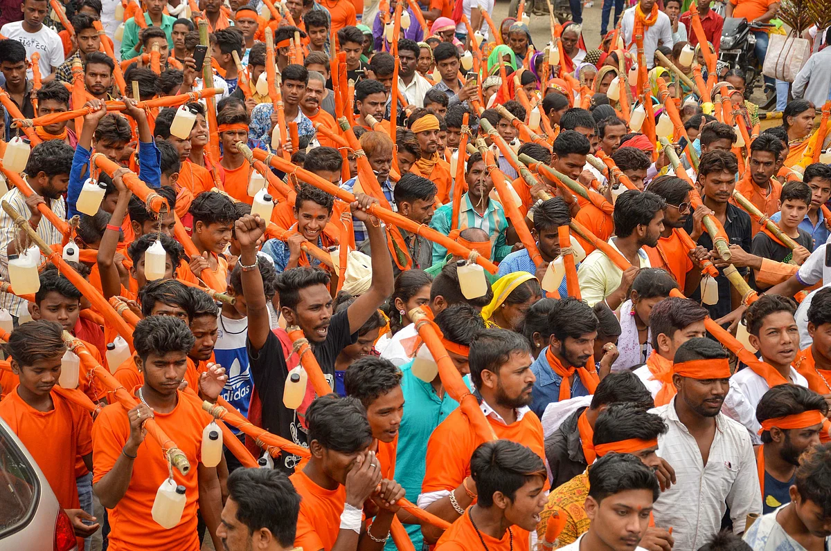 Teachers told to serve Kanwariyas in Lakhimpur after Yogi asks officials to show 'sewa bhav' to Kanwar Yatra  