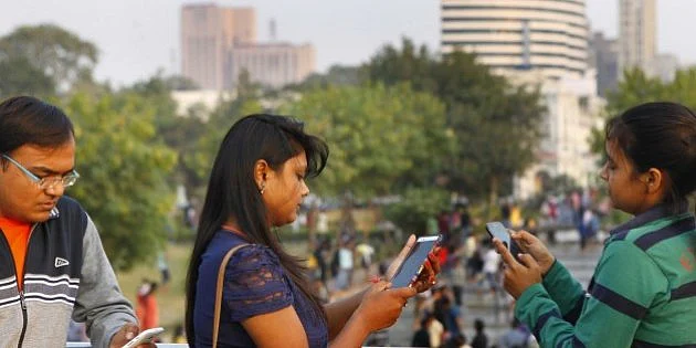 Excessive social media users are like drug addicts