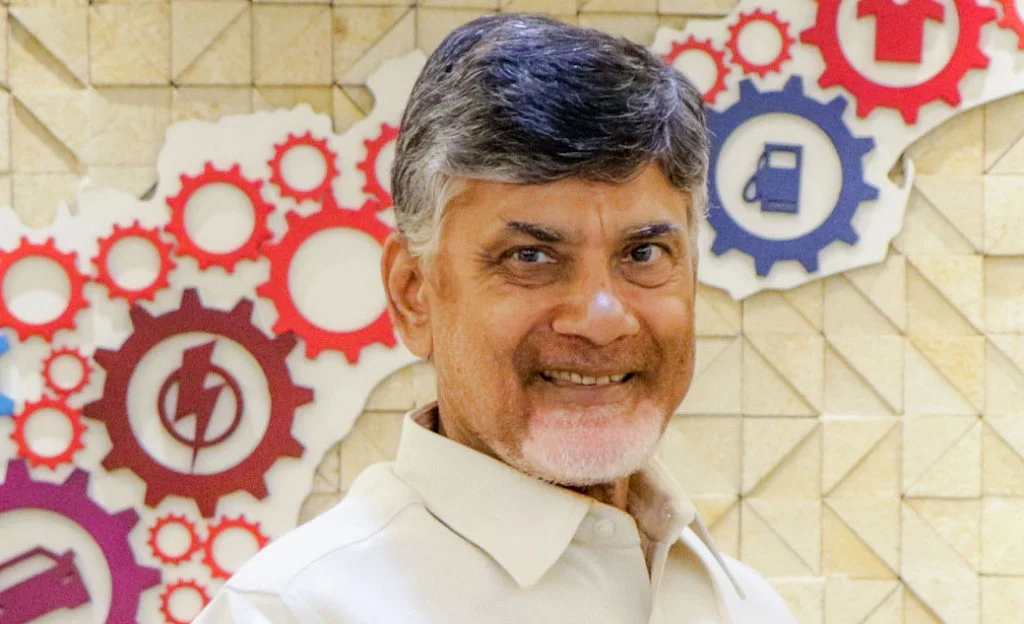  Chandrababu Naidu toys with a  ‘southern’ Third Front