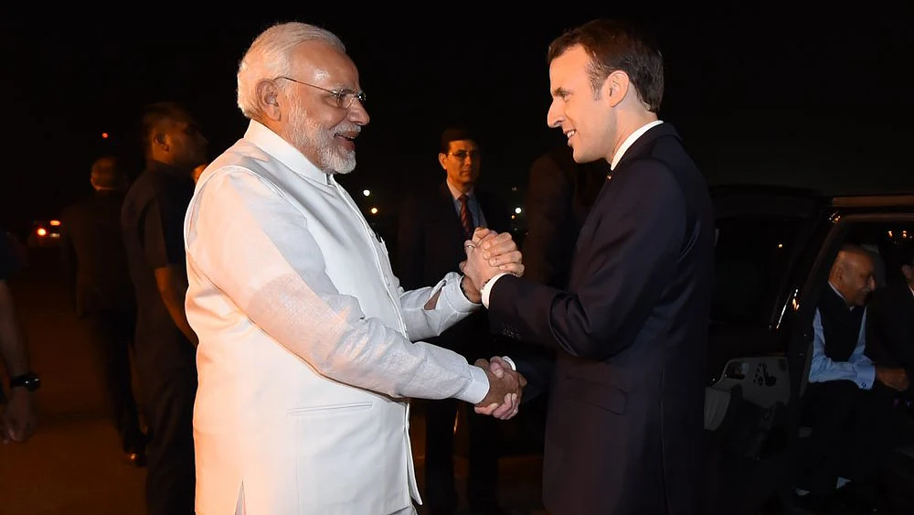 Twitter/@narendramodi