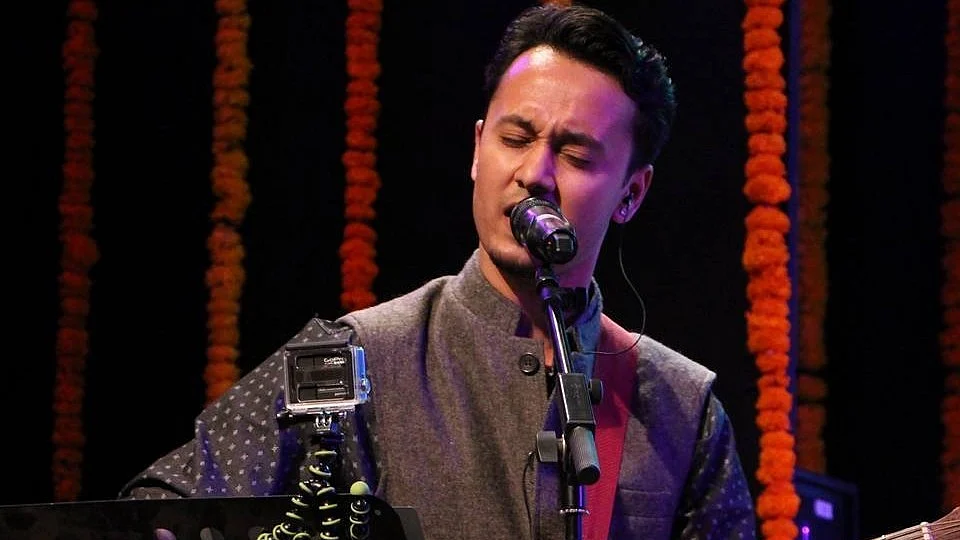Upcoming singer Sourabh Joshi finds Hindi music industry welcoming