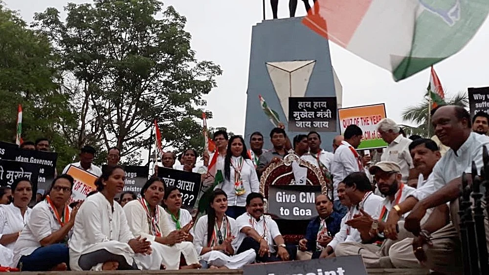 Hypocrisy, says Congress, as Parrikar drops ministers on health grounds