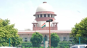 Supreme Court advances hearing on plea for Rafale probe to Oct 10