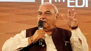 Hooda: Vadra case is nothing but vendetta politics by Khattar govt