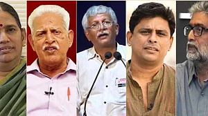 Bhima-Koregaon: SC stays order, refusing extension of time to police to file chargesheet