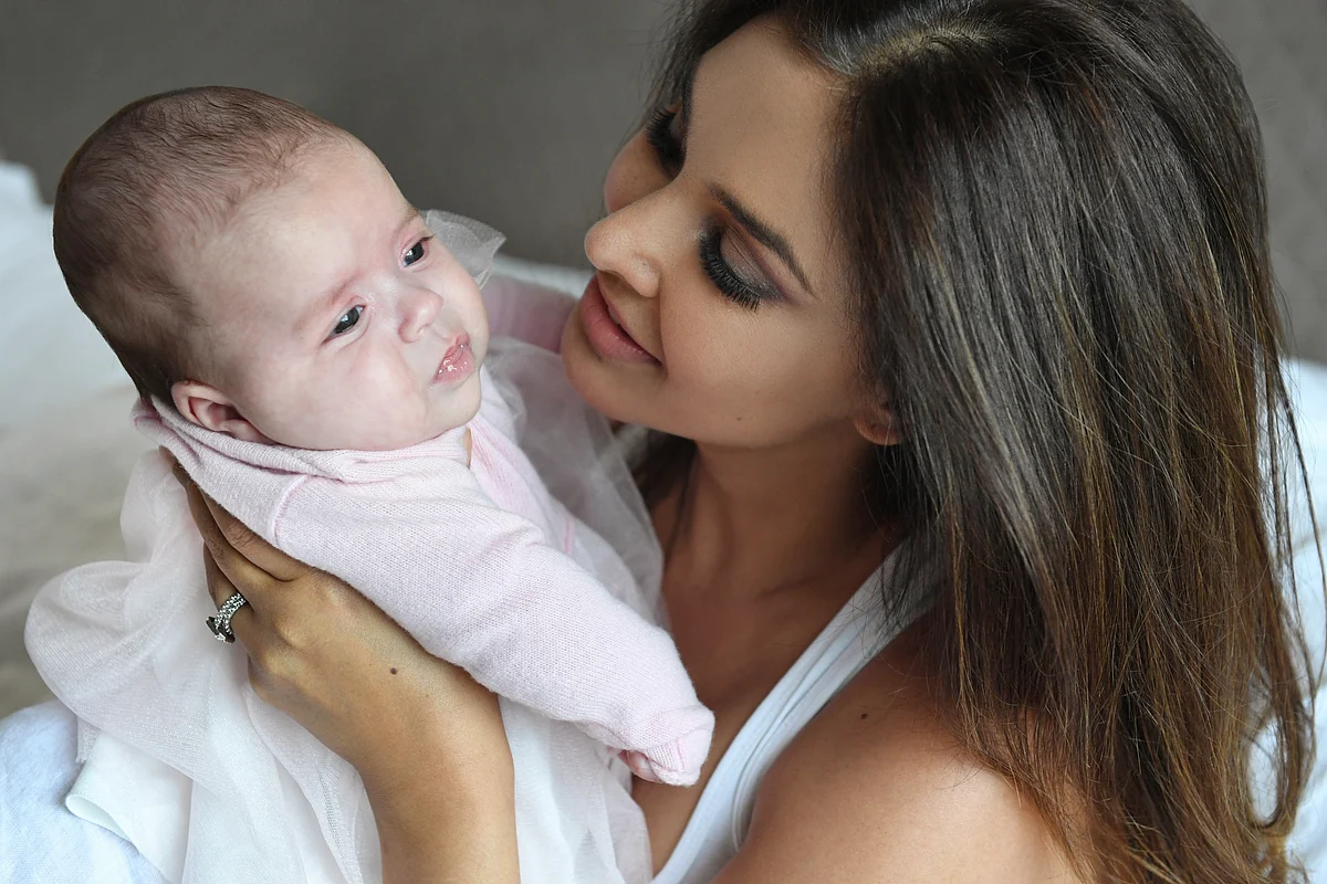 Lisa Ray pens down her feelings on becoming a mother