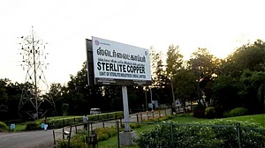 SC refuses to urgently hear plea against Vedanta accessing Thoothukudi plant