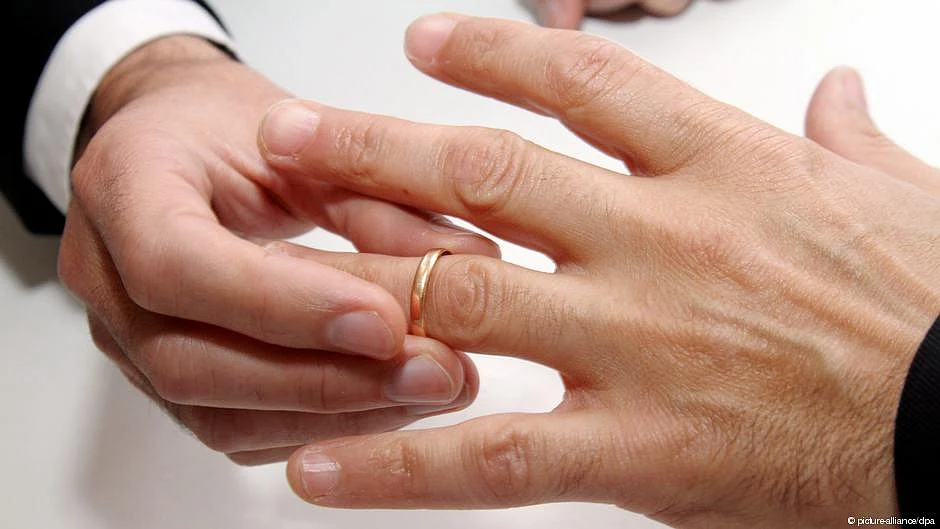 Can same sex marriage be held valid under Hindu Marriage Act? 