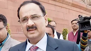 Rafale deal: CBI chief Alok Verma says Modi govt interfered when probes didn’t suit Centre