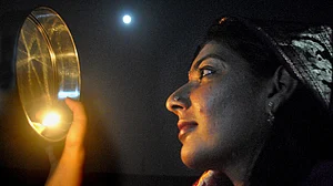Karwa Chauth: Survey says women fast for love, not tradition