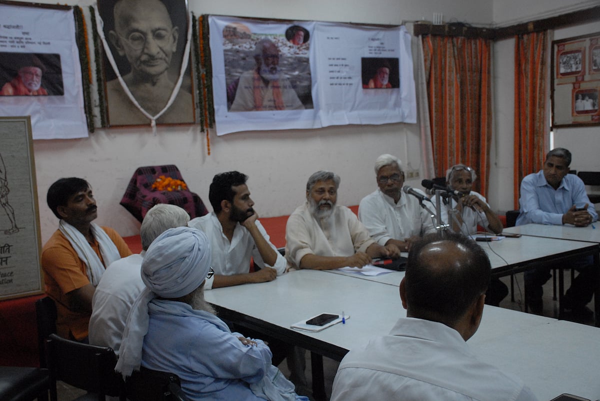 NH Photo by Pramod Pushkarna