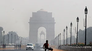 Pollution: UP govt asks its NCR districts to stop construction till Nov 10