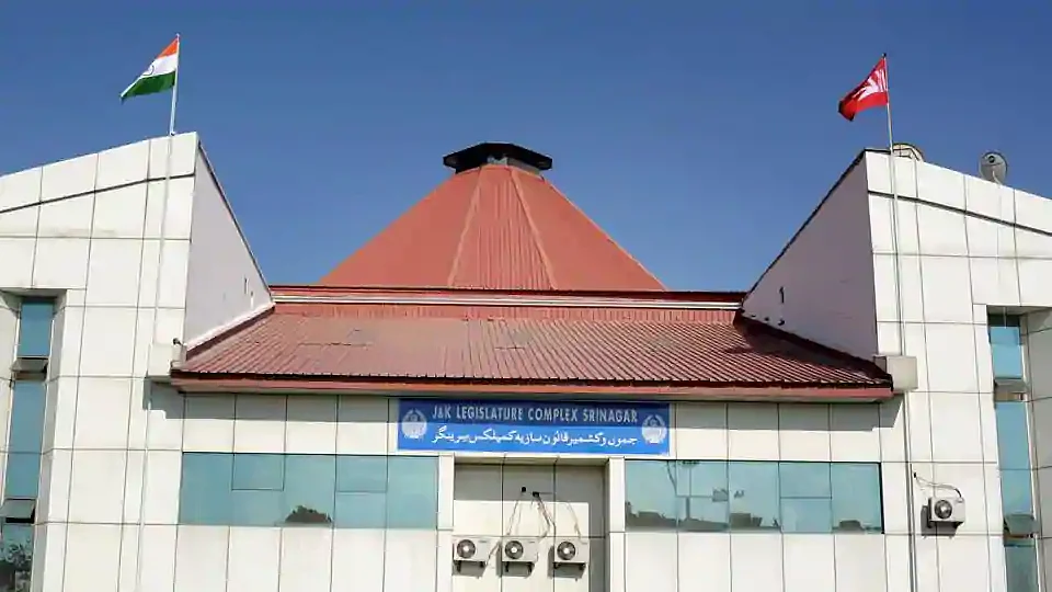 Jammu and Kashmir: House dissolution revives ‘manipulative Delhi’ image