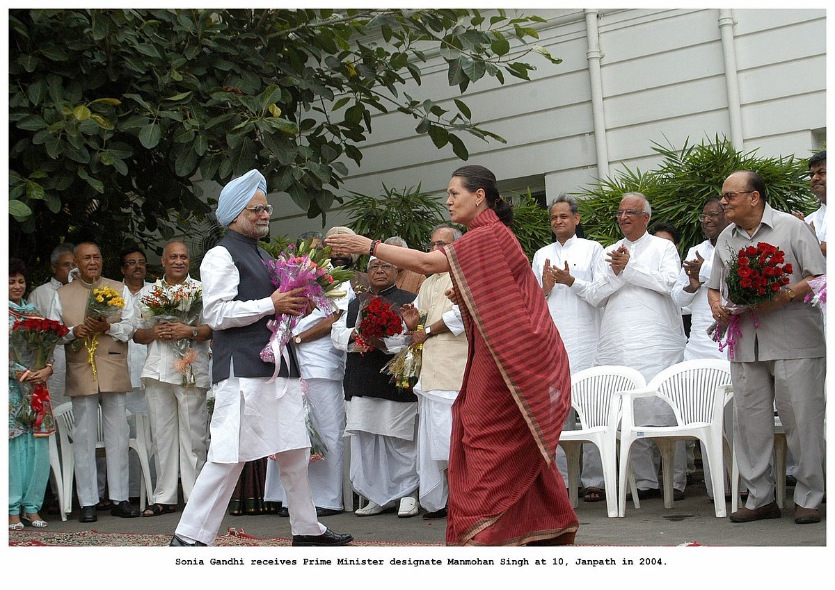 Photo exhibition of political pictures by sr. photographer Praveen Jain, at AIFACS