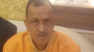 ACP jumps off Delhi Police headquarters building, dies