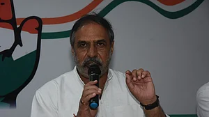 Congress tears into Modi on demonetisation 2nd anniversary