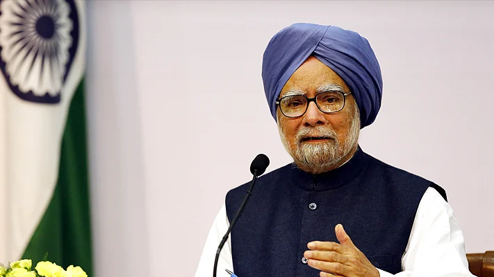 Manmohan Singh: Modi regime making calibrated bid to weaken democracy