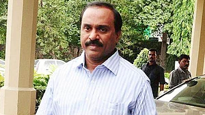Karnataka: Missing BJP leader Janardhan Reddy appears for probe