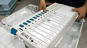 Chhattisgarh: BSF sub-inspector found using laptop outside EVM strongroom