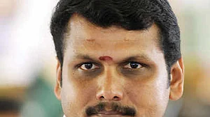 Dhinakaran’s aide  Senthil Balaji quits AMMK, joins DMK