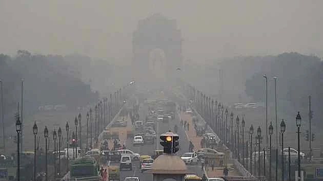 Delhi-NCR: EPCA shuts industries in hotspots, bans construction activities for 3 days