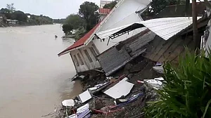 Philippines: Cyclone Usman leaves 68 dead